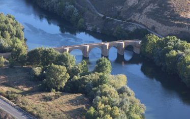 vuelo viñedo puente